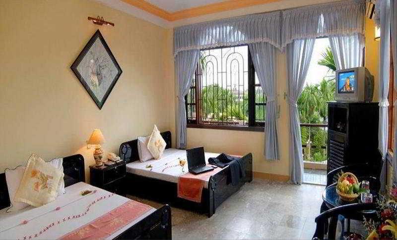 Pho Hoi Riverside Resort Hoi An Bilik gambar